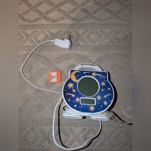 My Tot Clock (All-in-One Toddler Sleep Clock, Alarm Clock, White Noise, Timeout